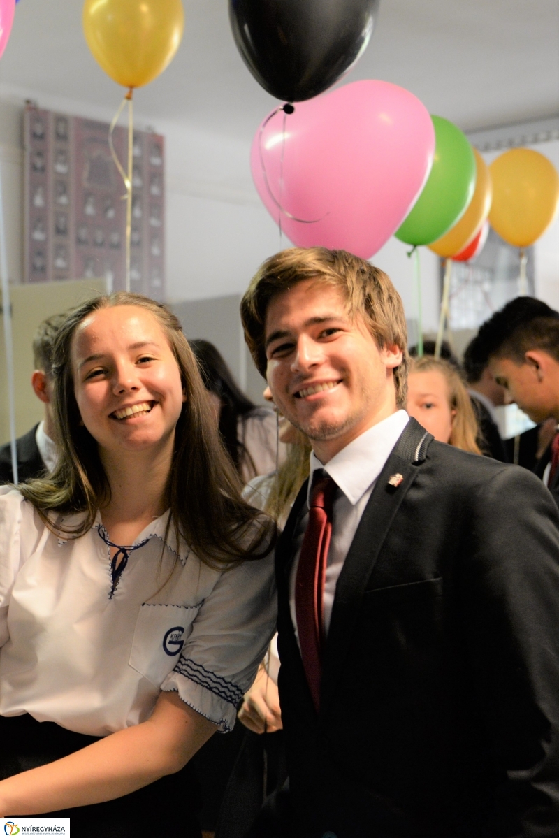 Ballagás a Krúdy Gyula Gimnáziumban - fotó Trifonov Éva