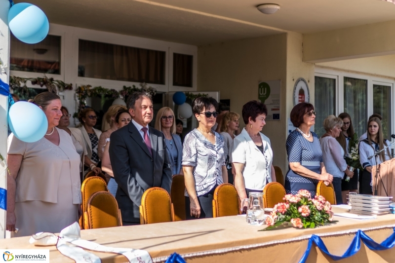 Ballagás a Zay Anna Gimnáziumban 1. - fotó: Kohut Árpád