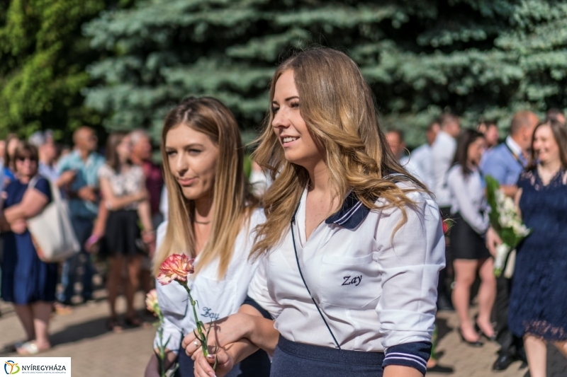 Ballagás a Zay Anna Gimnáziumban 1. - fotó: Kohut Árpád
