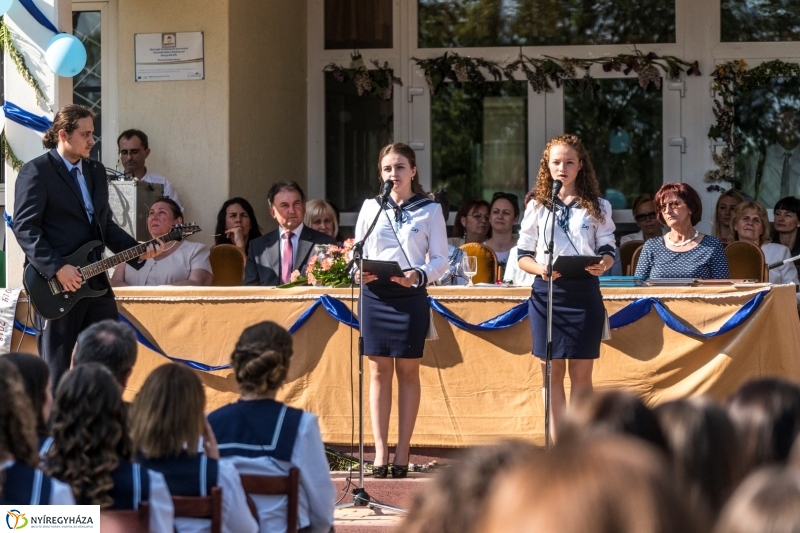 Ballagás a Zay Anna Gimnáziumban 1. - fotó: Kohut Árpád