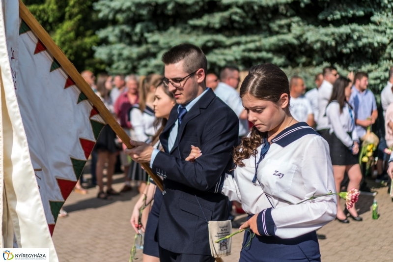 Ballagás a Zay Anna Gimnáziumban 1. - fotó: Kohut Árpád