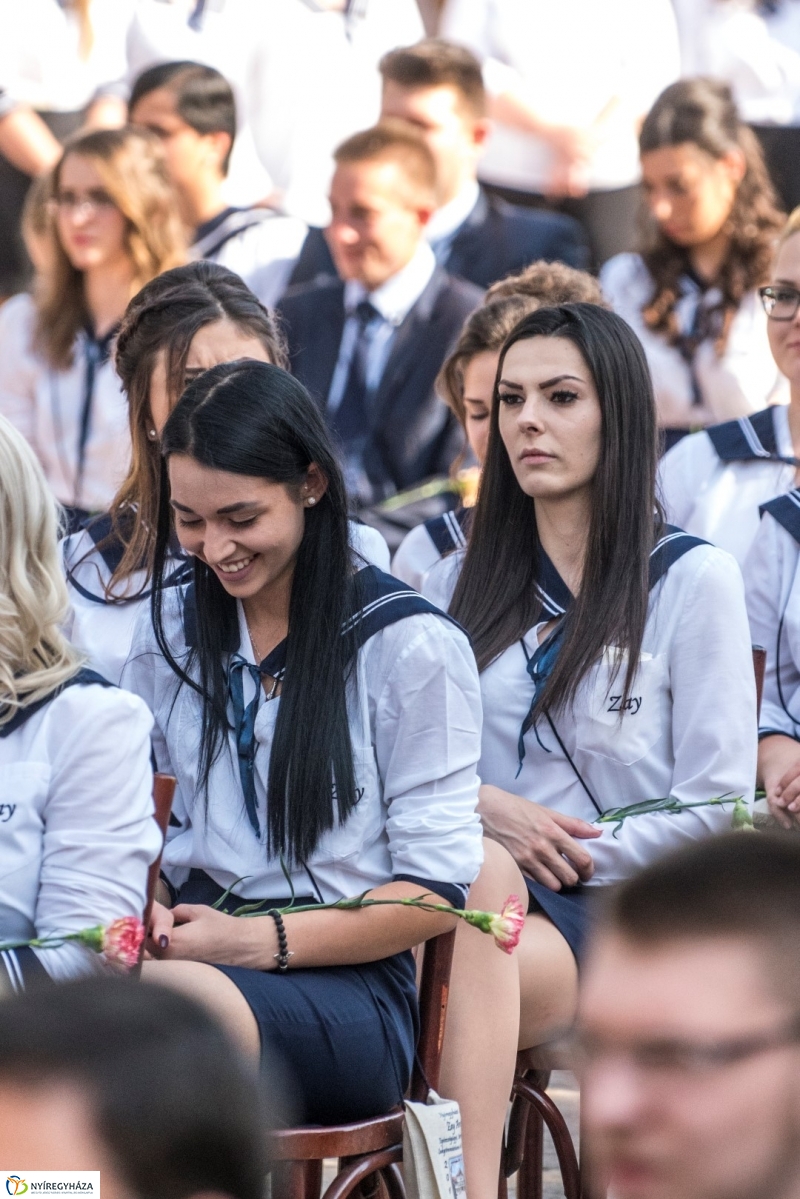 Ballagás a Zay Anna Gimnáziumban 2. - fotó: Kohut Árpád