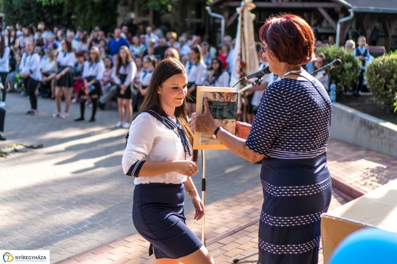 Ballagás a Zay Anna Gimnáziumban 2. - fotó: Kohut Árpád