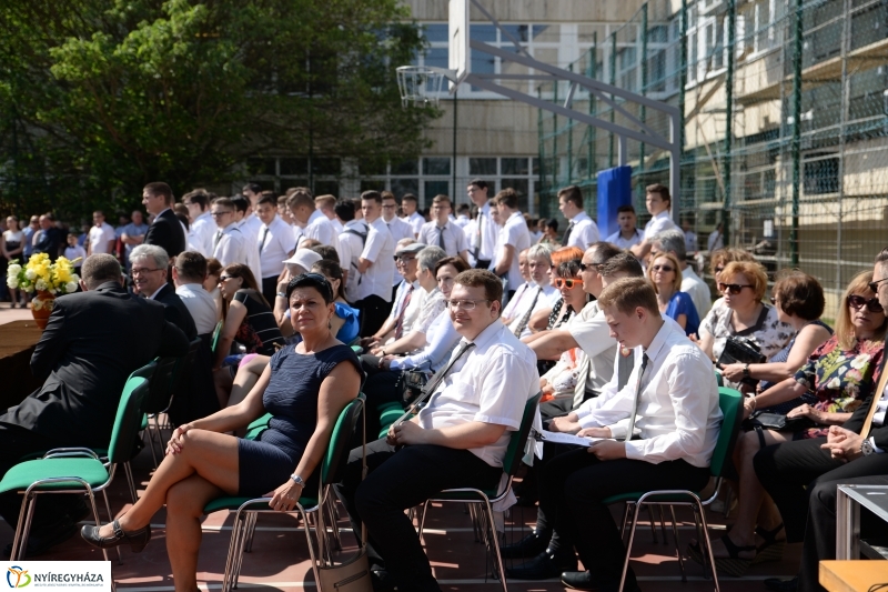 Szombaton a Bánki végzősei ballagtak - fotó Trifonov Éva