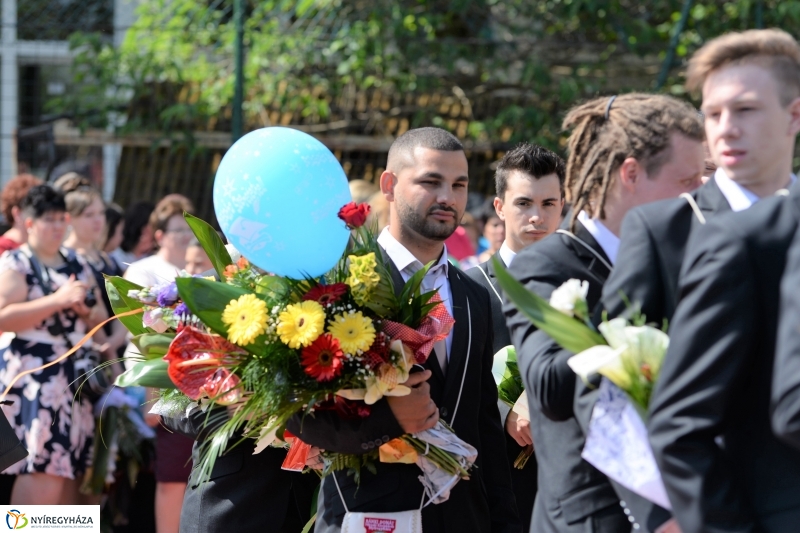 Szombaton a Bánki végzősei ballagtak - fotó Trifonov Éva