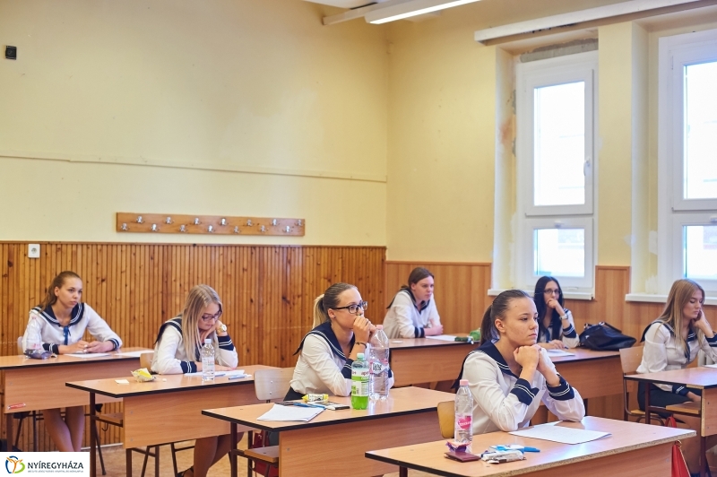 Elkezdődött az érettségi - fotó Szarka Lajos