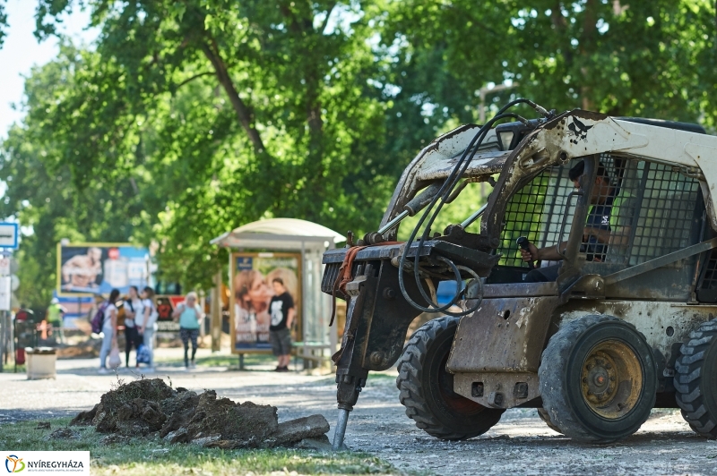 Helyszíni szemle a Korányi utcán - fotó Szarka Lajos