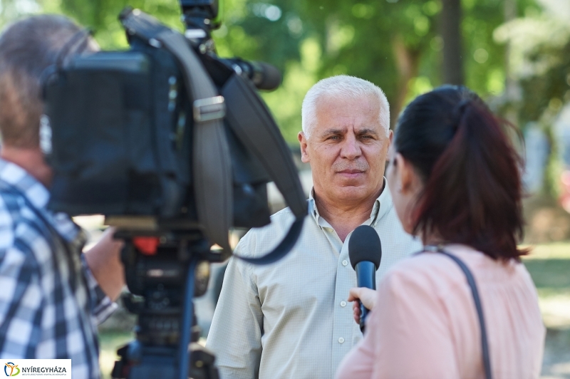 Helyszíni szemle a Korányi utcán - fotó Szarka Lajos
