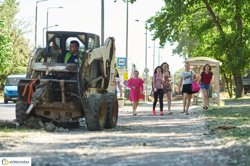 Helyszíni szemle a Korányi utcán - fotó Szarka Lajos