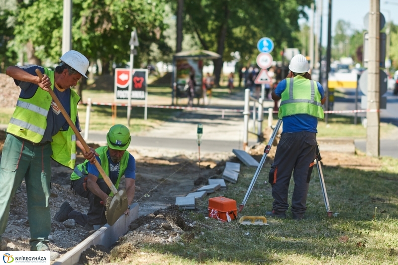 Helyszíni szemle a Korányi utcán - fotó Szarka Lajos
