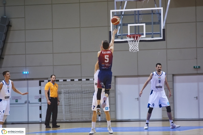 Blue Sharks-Vasas férfi kosárlabda - fotó Szarka Lajos