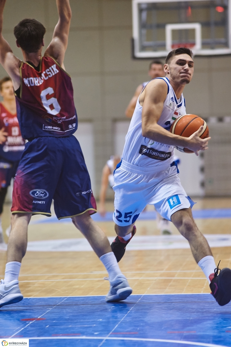 Blue Sharks-Vasas férfi kosárlabda - fotó Szarka Lajos