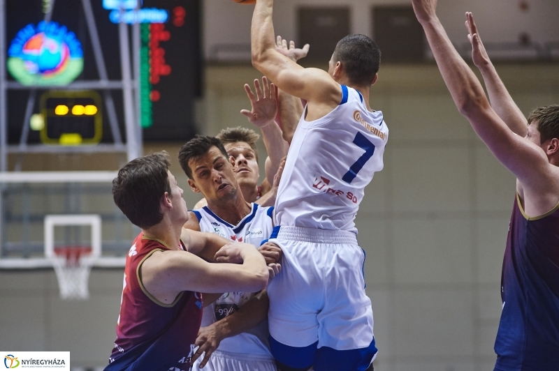 Blue Sharks-Vasas férfi kosárlabda - fotó Szarka Lajos