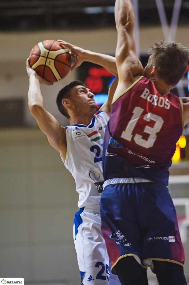 Blue Sharks-Vasas férfi kosárlabda - fotó Szarka Lajos