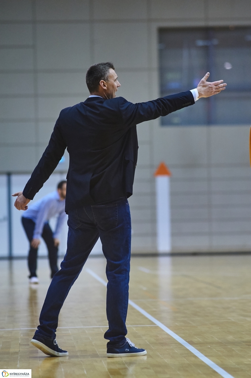 Blue Sharks-Vasas férfi kosárlabda - fotó Szarka Lajos