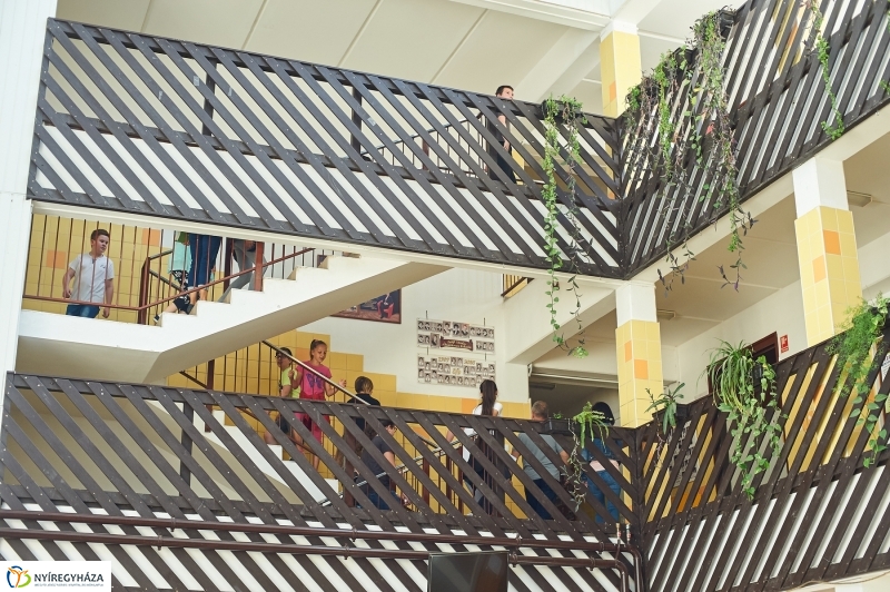 Rajz pályázat eredményhirdetése a Petőfi iskolában- fotó Szarka Lajos