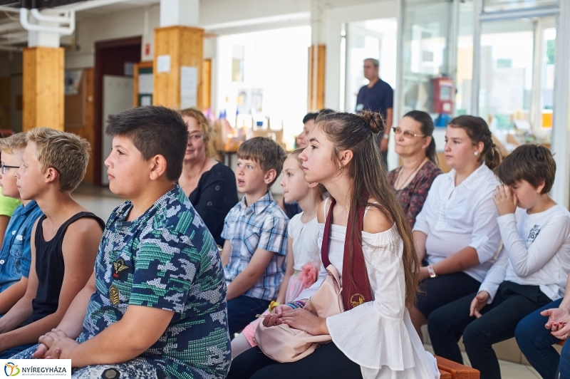 Rajz pályázat eredményhirdetése a Petőfi iskolában- fotó Szarka Lajos