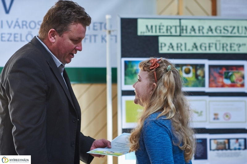 Rajz pályázat eredményhirdetése a Petőfi iskolában- fotó Szarka Lajos