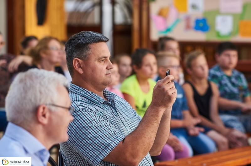Rajz pályázat eredményhirdetése a Petőfi iskolában- fotó Szarka Lajos