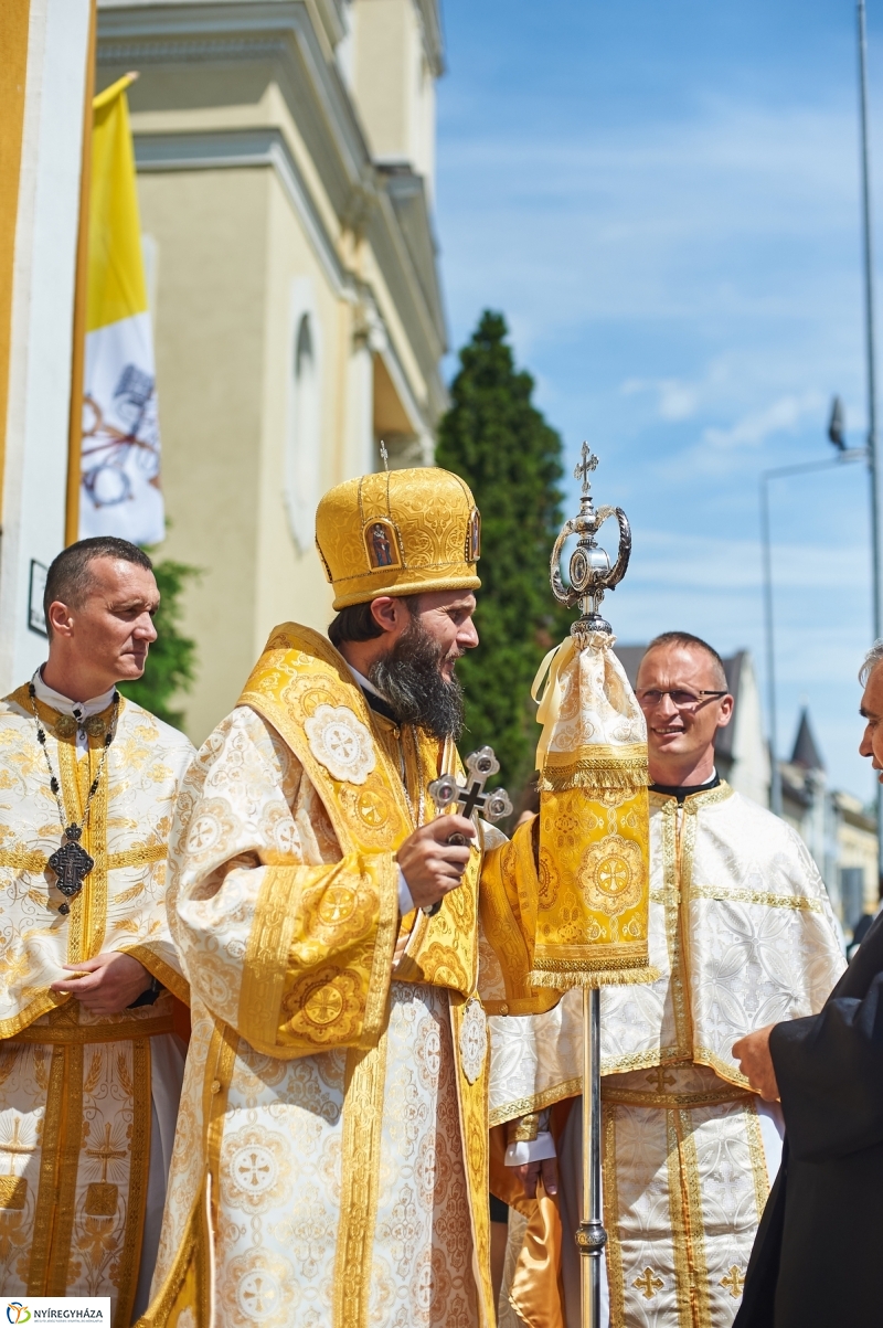 Püspökké szentelték Szocska A. Ábelt - fotó Szarka Lajos