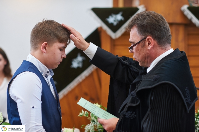 Konfirmáció Sóstón - fotó Szarka Lajos