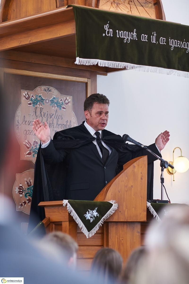 Konfirmáció Sóstón - fotó Szarka Lajos