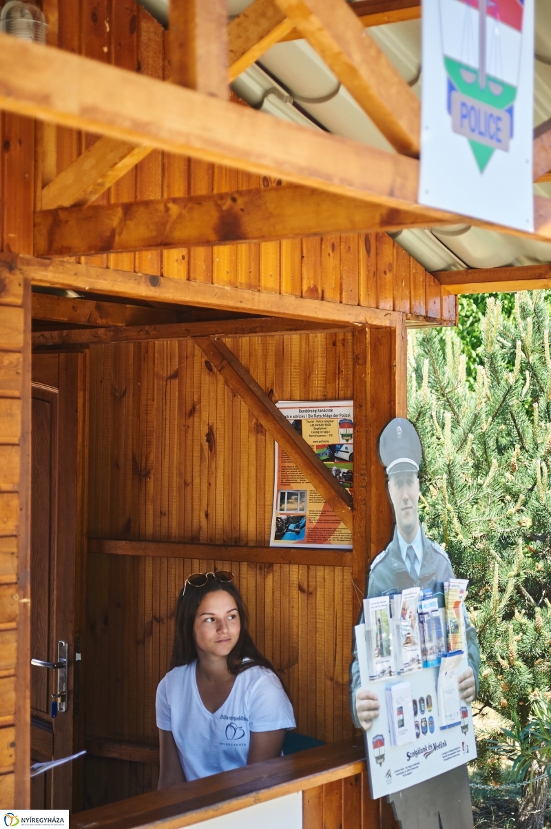 Tourist Police Információs Pont Sóstón - fotó Szarka Lajos