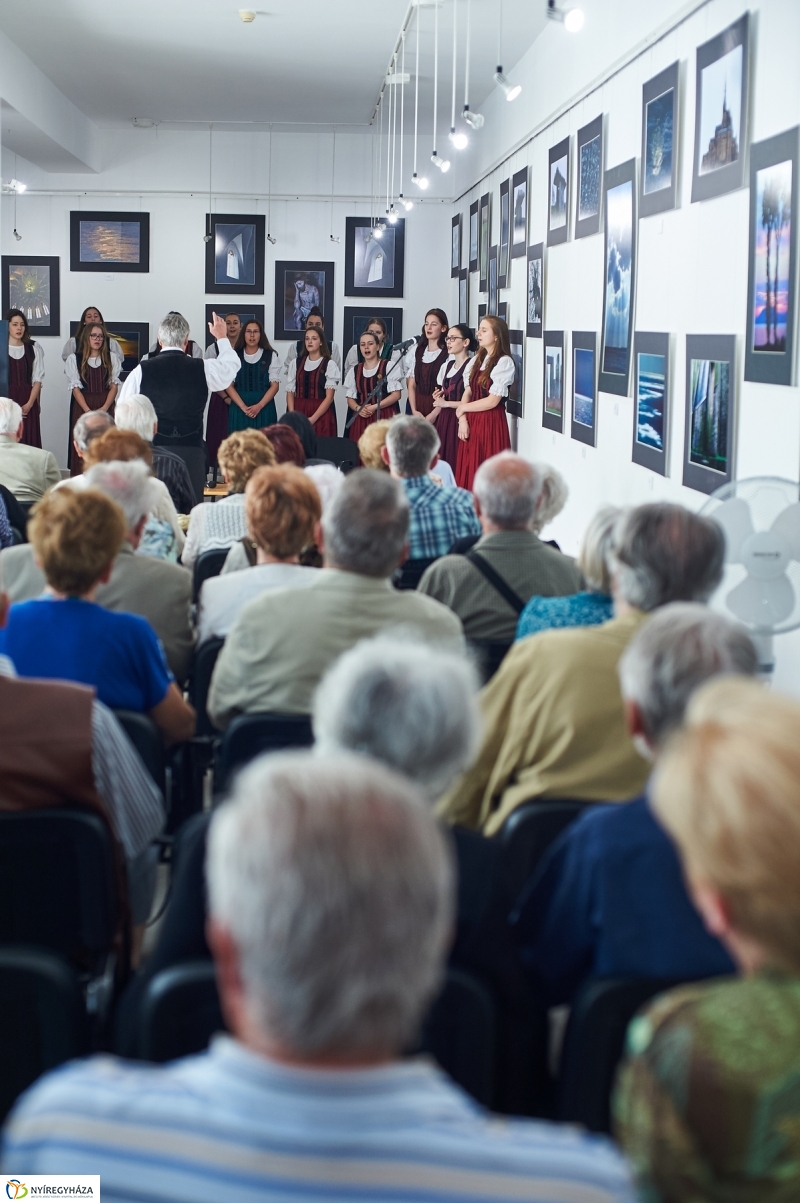 Az idő egésze fotókiállítás - fotó Szarka Lajos