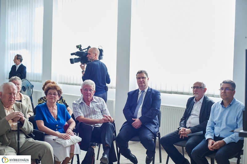 Az idő egésze fotókiállítás - fotó Szarka Lajos