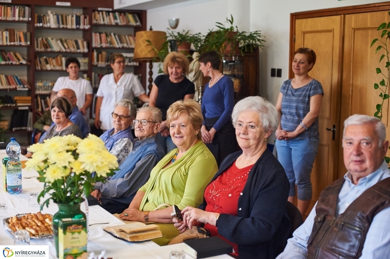 Szépkorú köszöntése-Péter Jolán - fotó Szarka Lajos