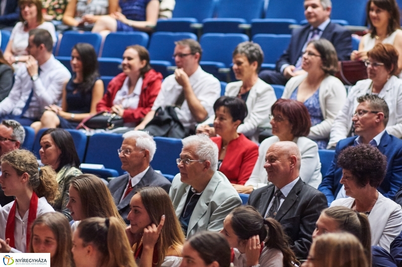 Jubilál a Kölcsey Ferenc Gimnázium - fotó Szarka Lajos