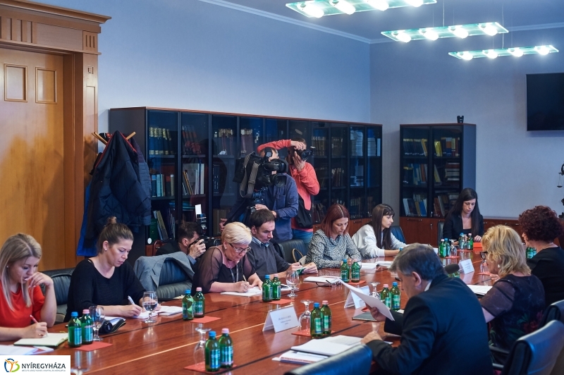 Évértékelő a Törvényszéken - fotó Szarka Lajos