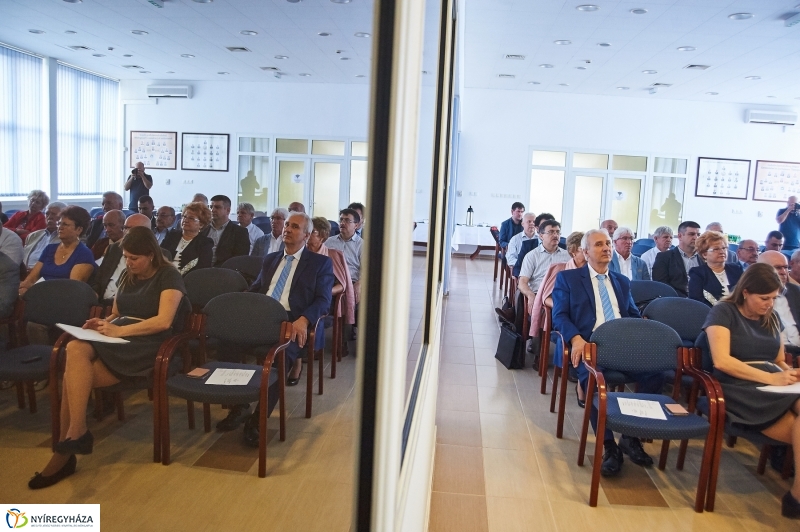 Küldöttgyűlés az Iparkamarában - fotó Szarka Lajos