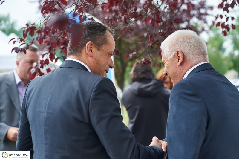 Hübner Beach Volleyball Centrum átadó - fotó Szarka Lajos