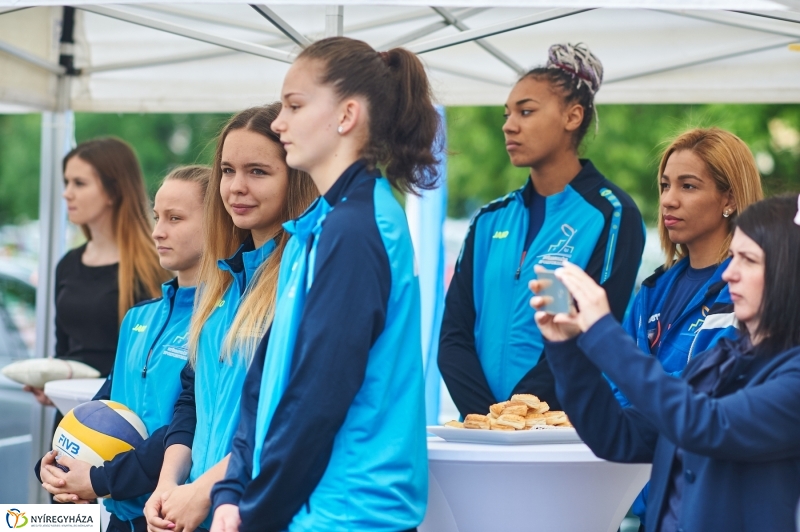 Hübner Beach Volleyball Centrum átadó - fotó Szarka Lajos
