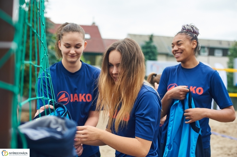 Hübner Beach Volleyball Centrum átadó - fotó Szarka Lajos