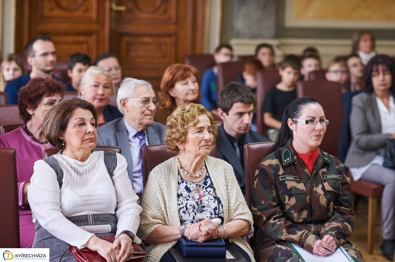 Rímekbe faragott értékek - fotó Szarka Lajos