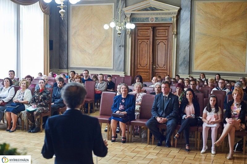 Rímekbe faragott értékek - fotó Szarka Lajos