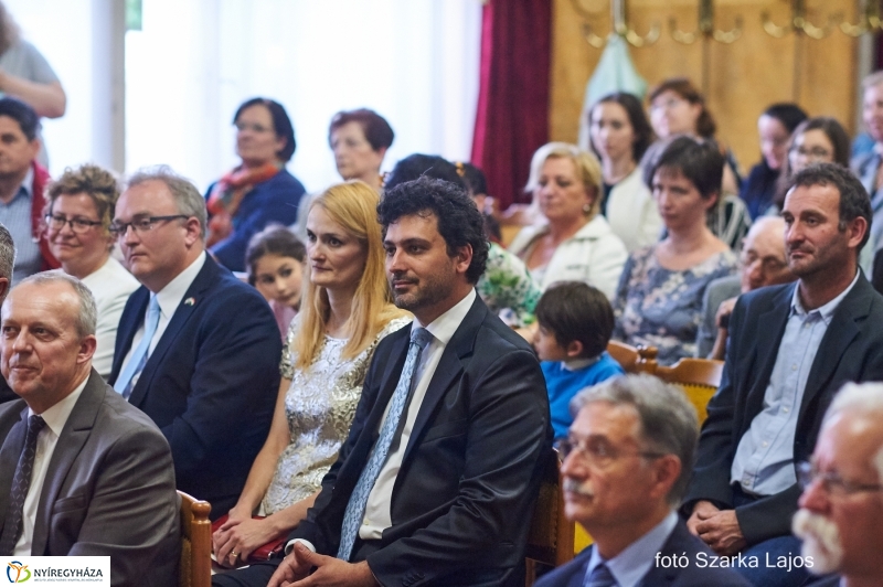 Ünnepség a Megyeházán - fotó Szarka Lajos