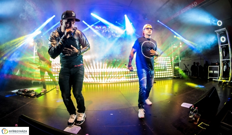 Fergeteges Majka&Curtis koncert a FŐHE színpadán - fotó Kohut Árpád