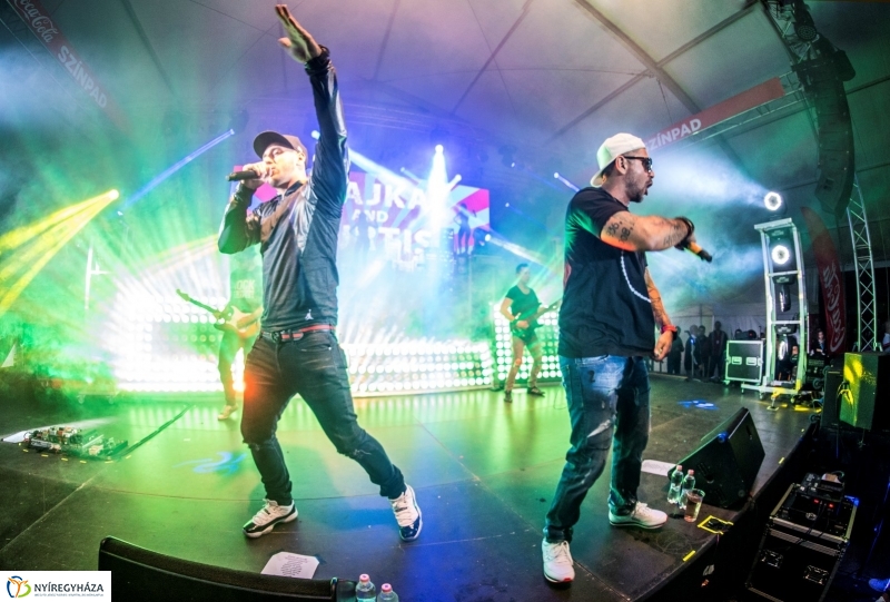 Fergeteges Majka&Curtis koncert a FŐHE színpadán - fotó Kohut Árpád