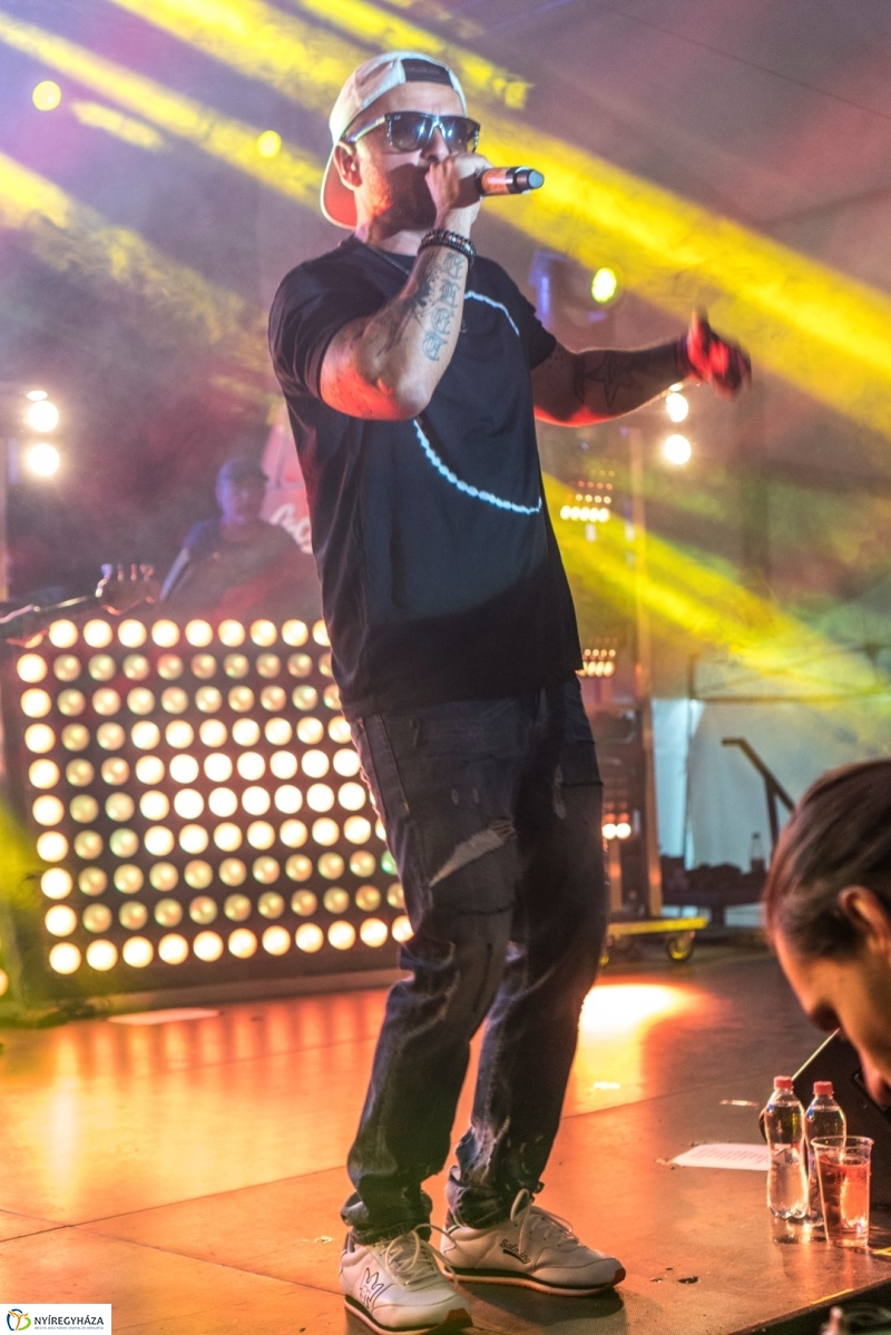 Fergeteges Majka&Curtis koncert a FŐHE színpadán - fotó Kohut Árpád