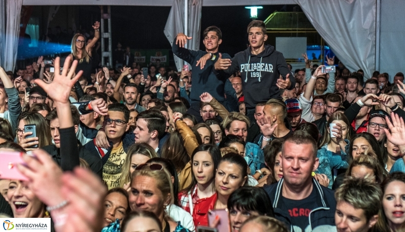 Fergeteges Majka&Curtis koncert a FŐHE színpadán - fotó Kohut Árpád