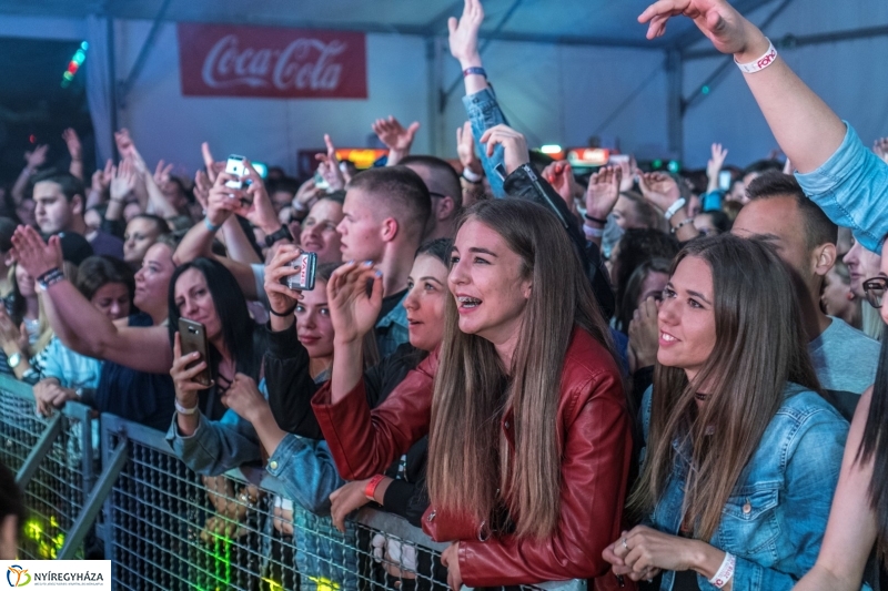 Fergeteges Majka&Curtis koncert a FŐHE színpadán - fotó Kohut Árpád