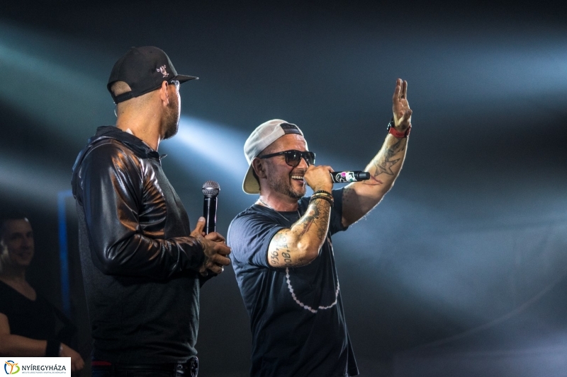 Fergeteges Majka&Curtis koncert a FŐHE színpadán - fotó Kohut Árpád