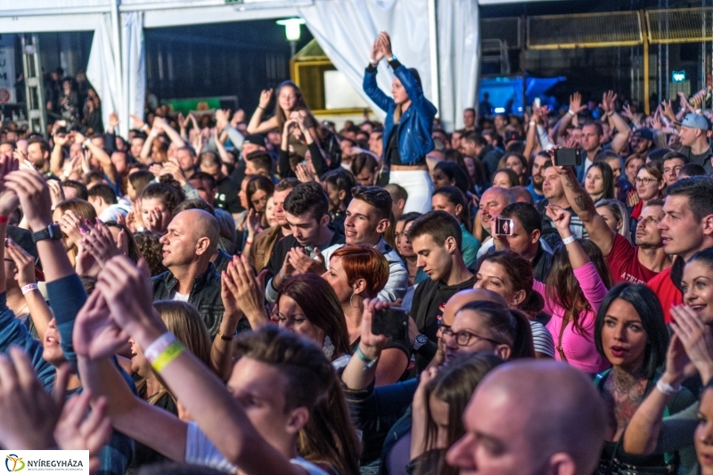 Fergeteges Majka&Curtis koncert a FŐHE színpadán - fotó Kohut Árpád