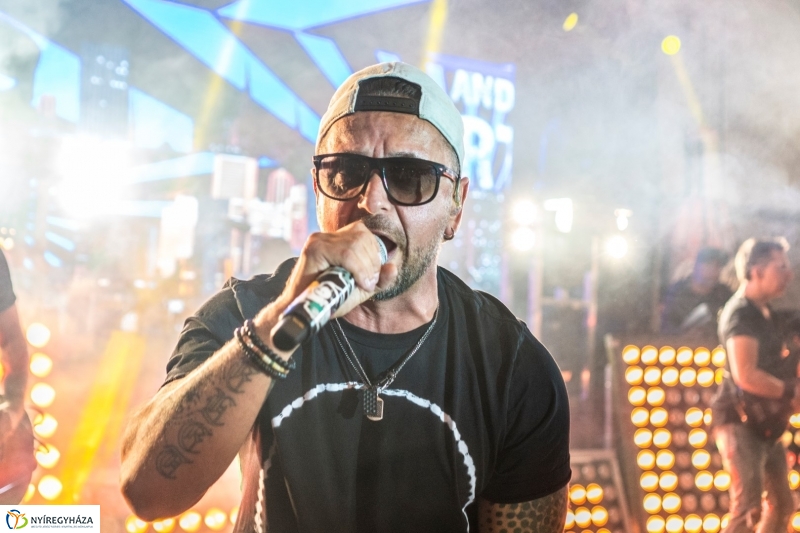 Fergeteges Majka&Curtis koncert a FŐHE színpadán - fotó Kohut Árpád