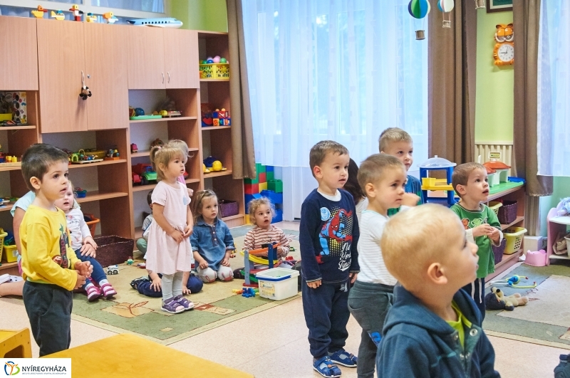 Bölcsődei felújítások sajtótájékoztató - fotó Szarka Lajos