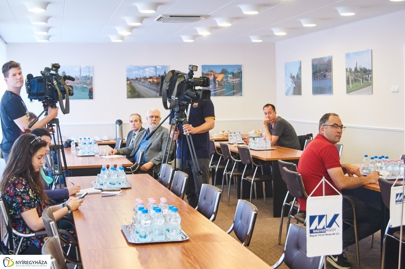 Magyar Közút sajtótájékoztató - fotó Szarka Lajos