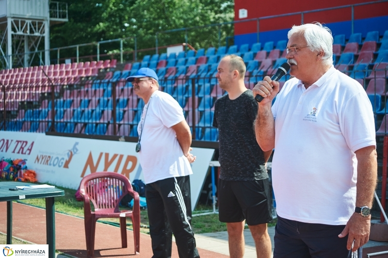Ovi atlétika a stadionban - fotó Szarka Lajos